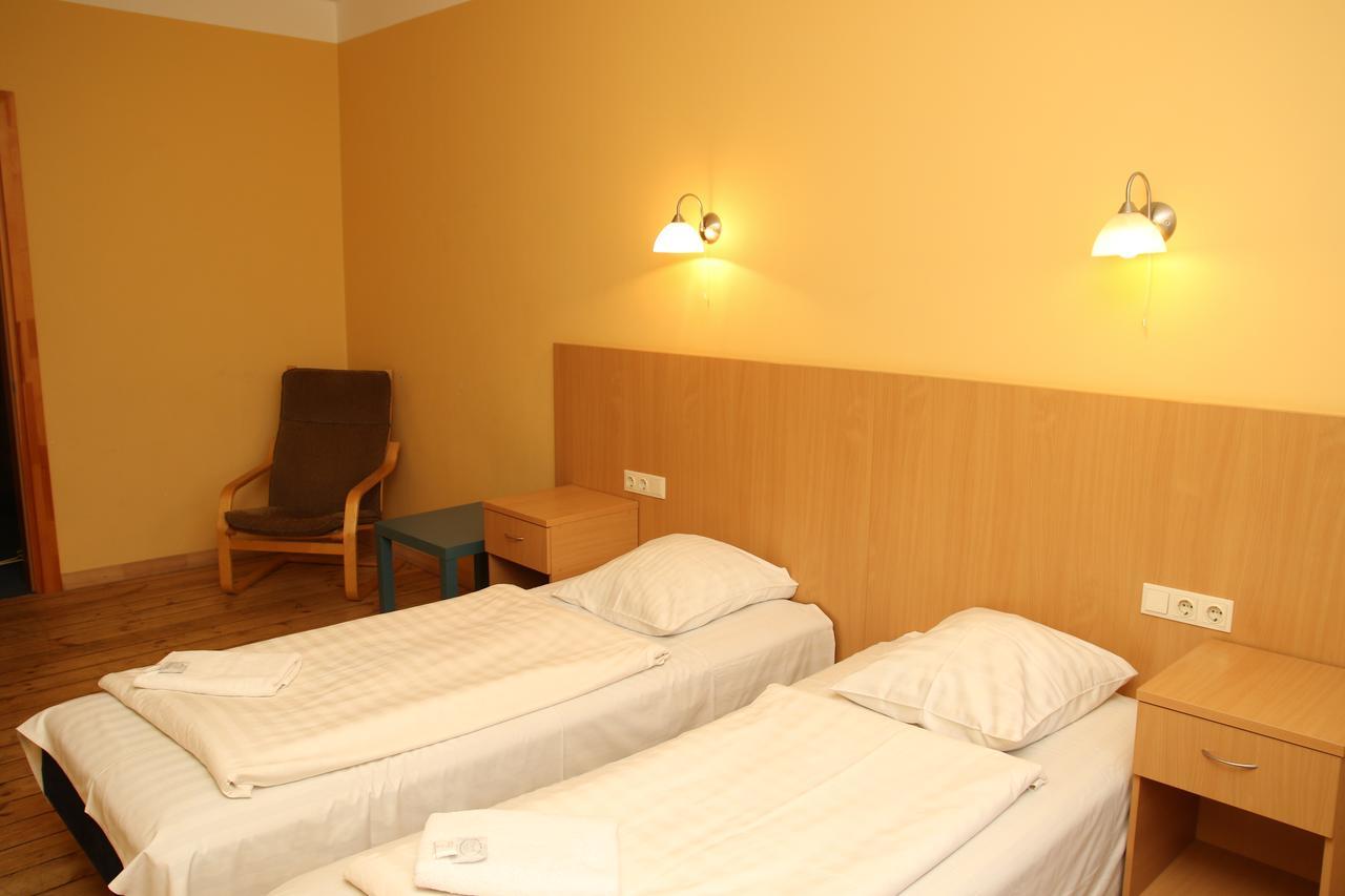 Guesthouse Jakob Lenz Рига Екстериор снимка