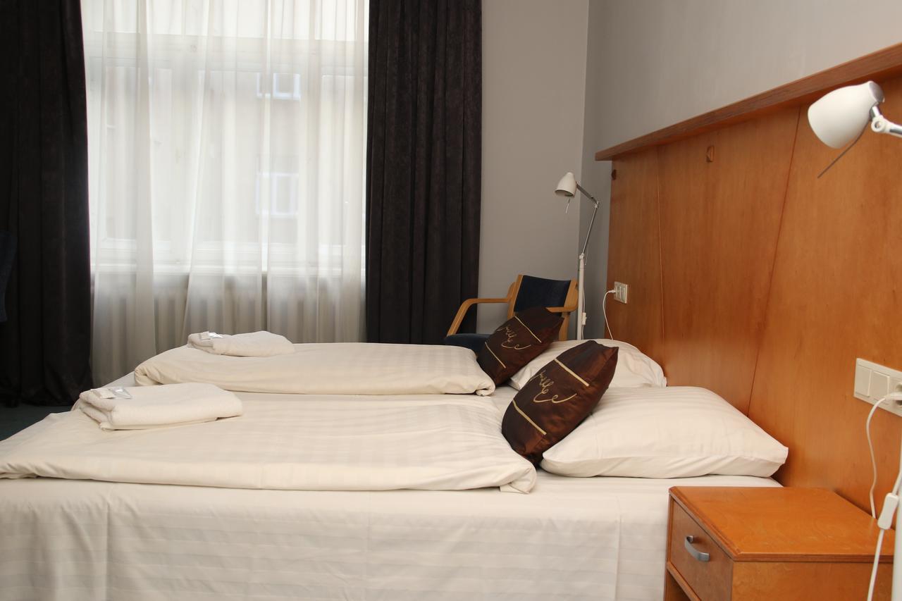 Guesthouse Jakob Lenz Рига Екстериор снимка